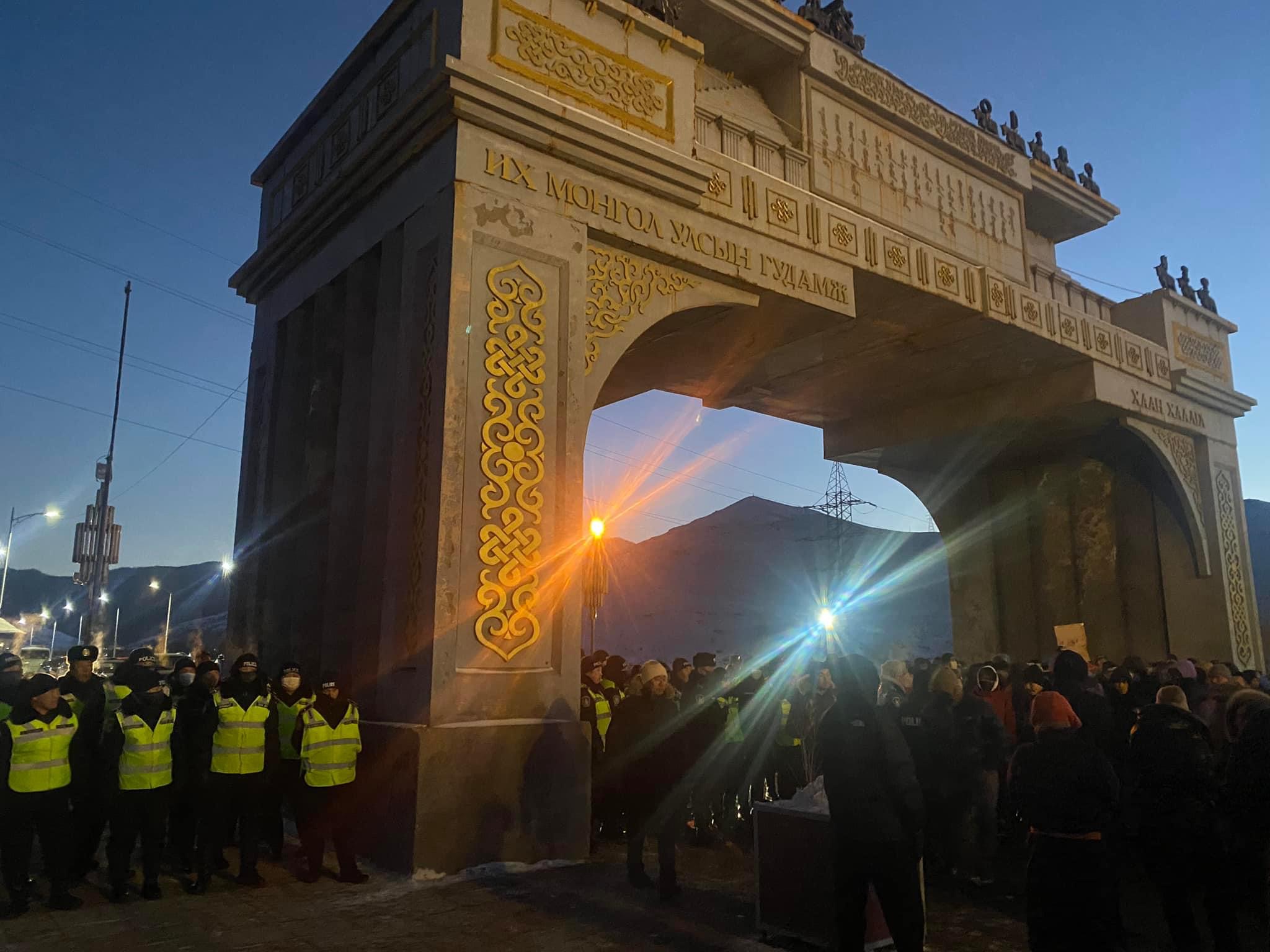 Жагсаалд оролцсон иргэдээс саатуулж, эрүүлжүүлэгдсэн хүн байхгүй