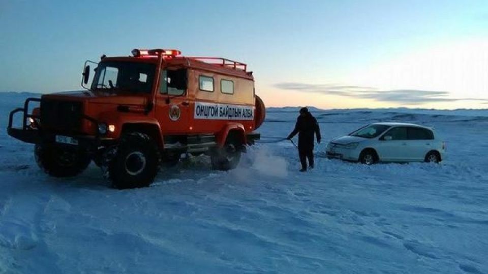 Цасанд суусан дуудлагаар 96 иргэний аюулгүй байдлыг хангалаа