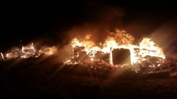 23 настай эмэгтэй нөхөртэйгээ утсаар маргалдаж, уурандаа савтай ус цацснаас болж гал гарчээ