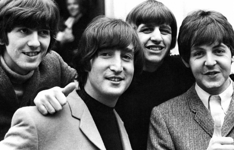 Хиймэл оюун ухаанаар  "Beatles" хамтлагийн сүүлийн дууг бүтээжээ