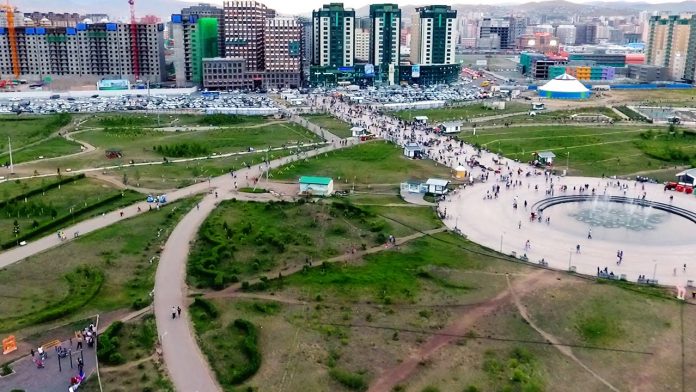 Үндэсний цэцэрлэгт хүрээлэнд мопед, цахилгаан дугуйтай нэвтрэхийг хориглолоо