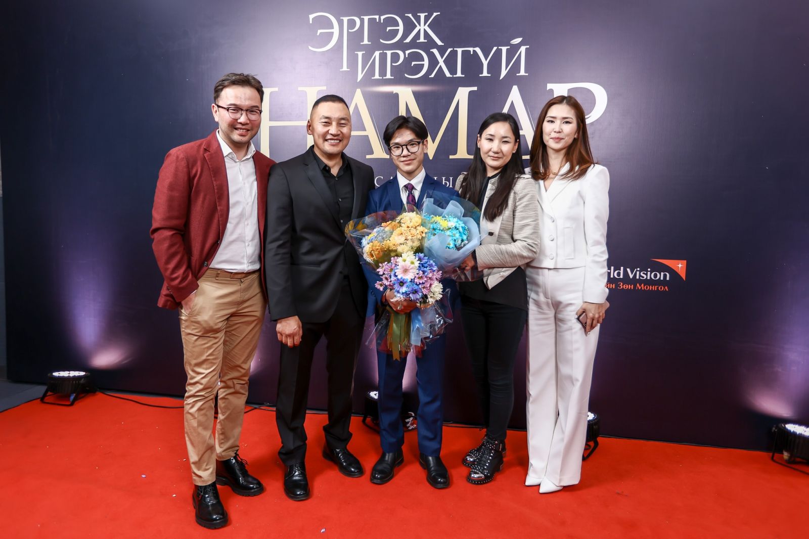 “Эргэж ирэх намар” кино CHICAGO ASIAN POP-UP CINEMA фестивалийн “Pinnacle Career Achievement Awardee“ шагналыг хүртлээ