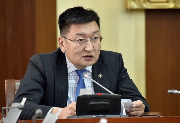 Монгол Улсын Ерөнхийлөгчийг хятадаар ярьсан мэт хуурамч бичлэг хийсэн хоёр иргэнийг шалгаж эхэлжээ