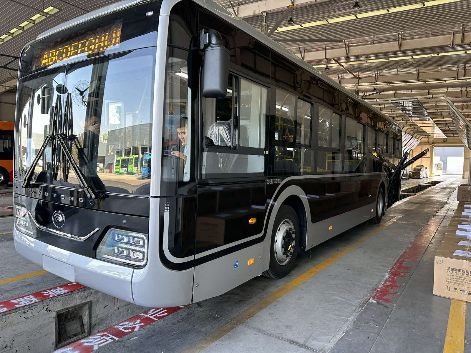 Yutong Bus компанийн автобуснууд 1,200 км замыг туулж ирнэ