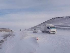 Цасны нурангид дарагдсан иргэний цогцсыг 4 метрээс олжээ