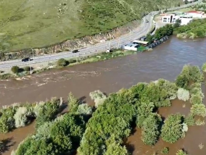 Уулын замаар зорчихгүй байхыг анхааруулж байна