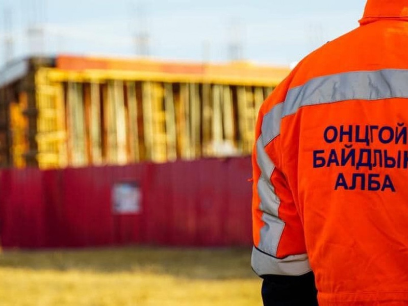 Сураггүй болсон  эмэгтэйг машин дотроо байхад нь эсэн мэнд олжээ