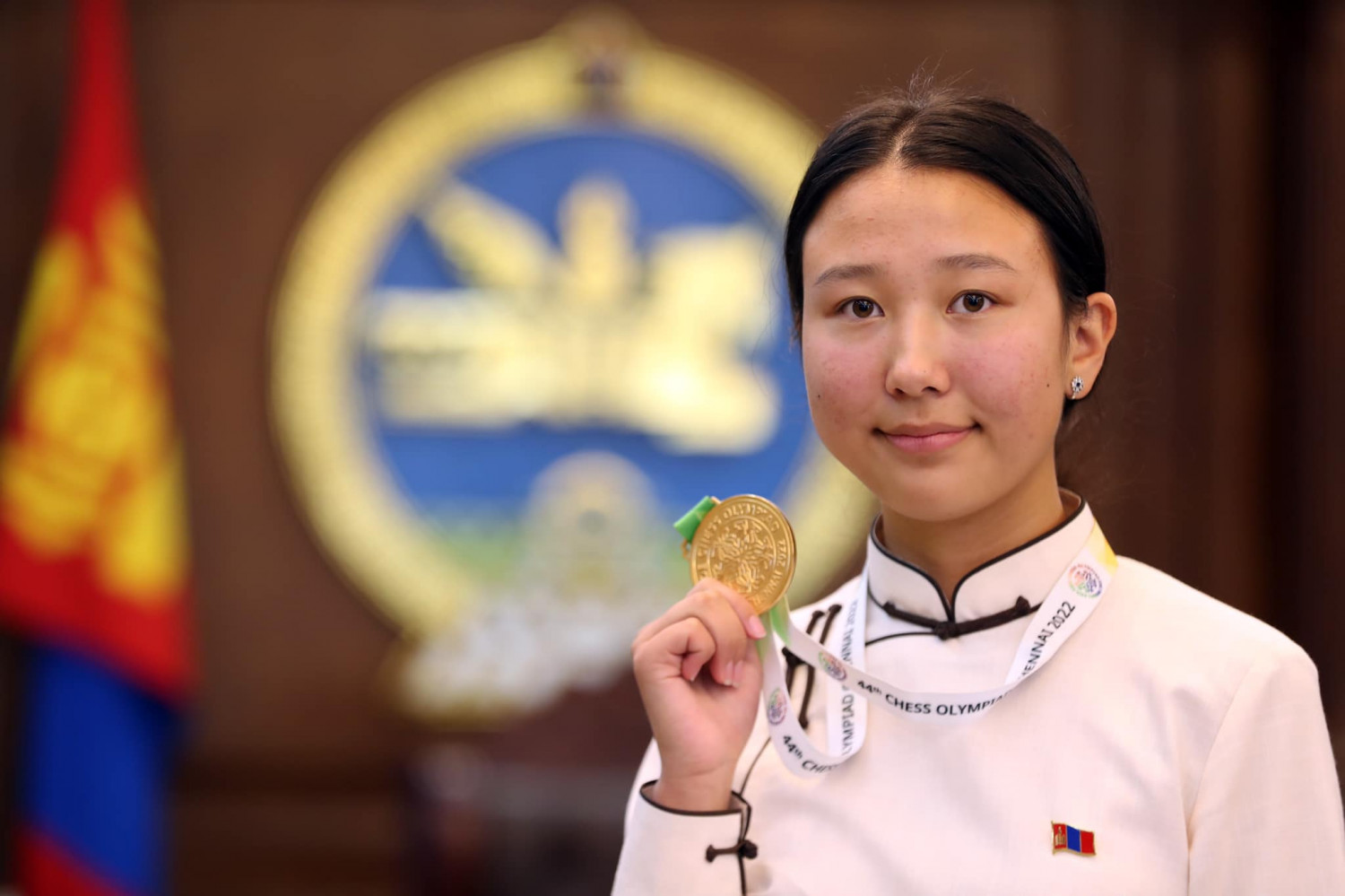 Олон улсын  шатрын холбоо Т.МӨНХЗУЛ, Б.МӨНГӨНЗУЛ  нарыг онцоллоо